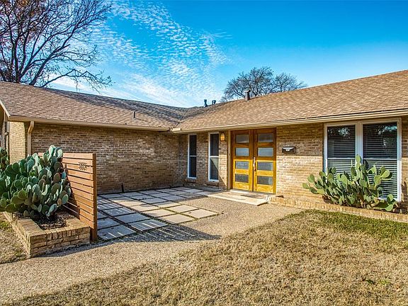 3rd image of 3839 Antigua Dr
