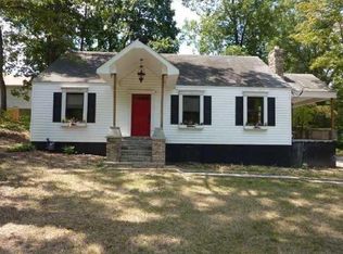 1091 Riverside Ter, Gainesville, GA 30501