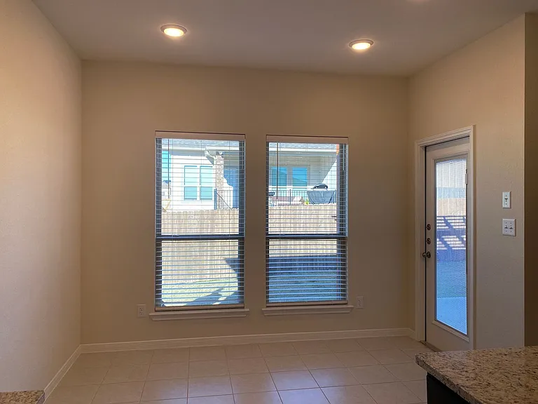2220 Chia Ct — Photo 10