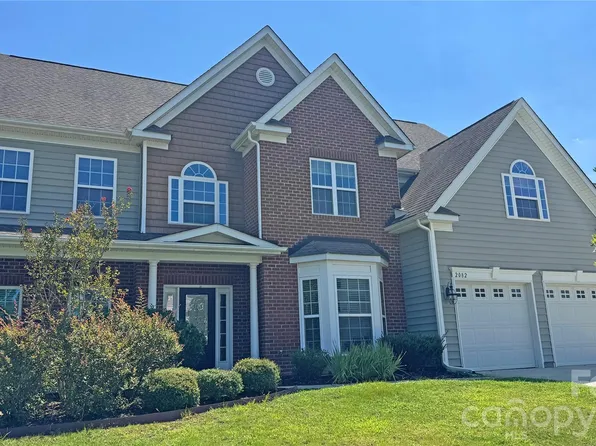 2082 Feldspar Dr, Davidson, NC 28036