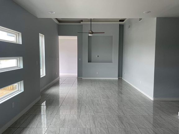 3rd image of 1633 Doctora Eve Perez Ln