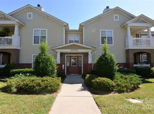 16714 Amberside Rd, Cornelius, NC 28031