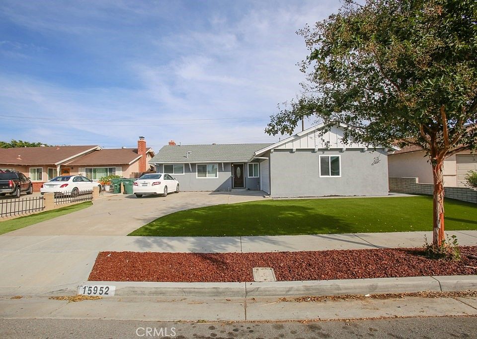 1st image of 15952 Standish Ln