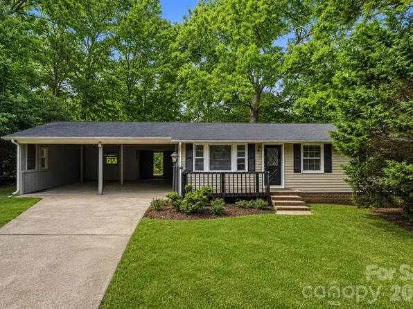607 Texas Trl, Dallas, NC 28034