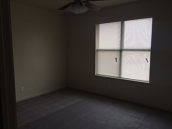 5th image of 5202 Daybreak Cir APT A