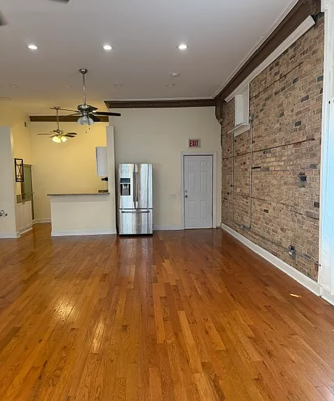 1133 N California Ave #1F — Photo 1
