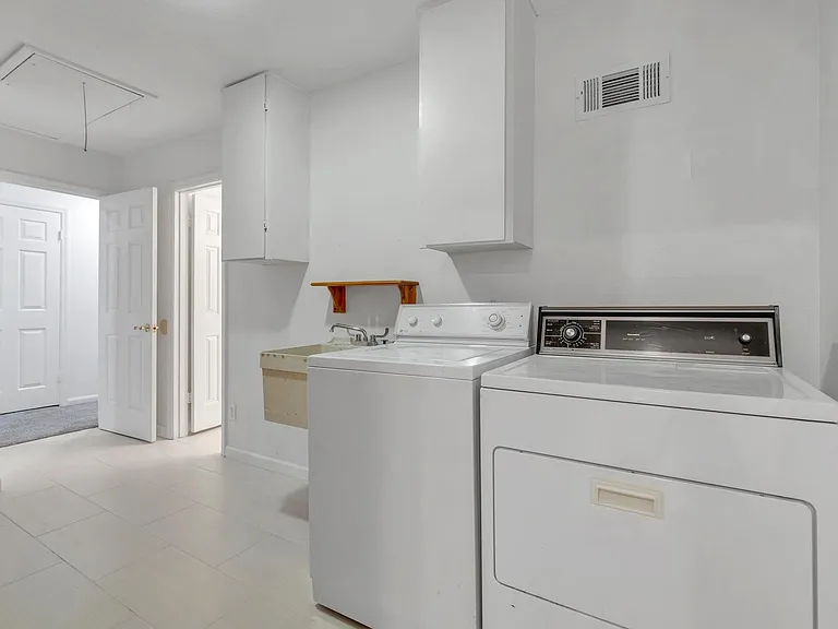 7916 Skipper Ln — Photo 30