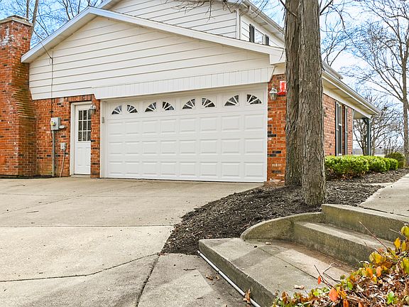 4th image of 14811 Denmar Ln
