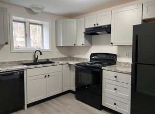 78 Dale St, Wilton, NH 03086
