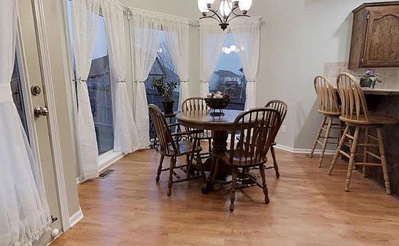 5th image of 18108 E 11th Terrace Ct N