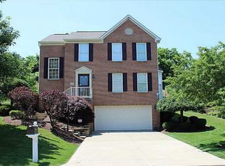 7014 Highland Creek Dr, Bridgeville, PA 15017