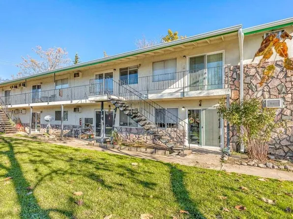 919 E Pine St, Central Pt, OR 97502