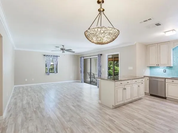 1625 Chesapeake Ave, Naples, FL 34102