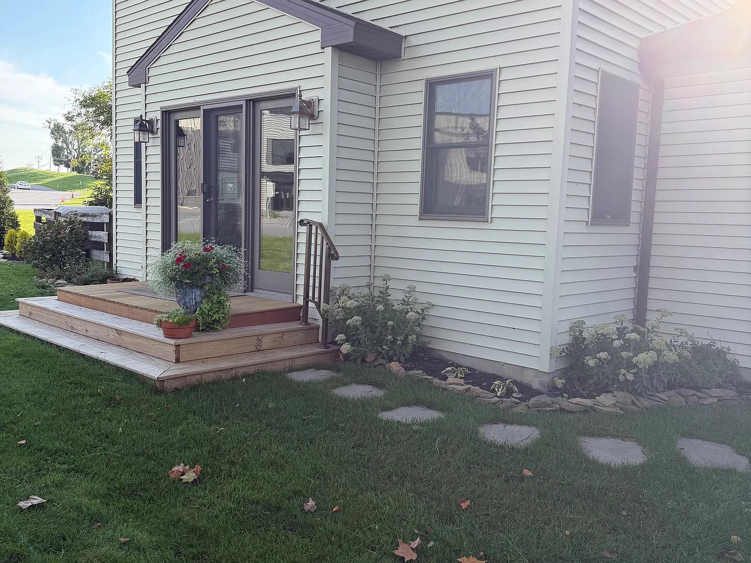 2 bed, 1200 sqft, $2,350 — Photo 2