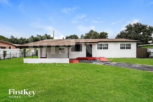 4115 NW 185th St Photo 1