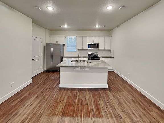 4th image of 6018 W Copperhawk Dr