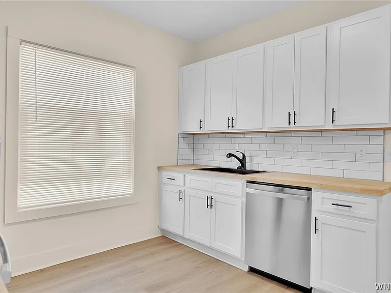 2206 Main St #1 — Photo 15