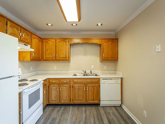 5th image of 4839 Brighton Ln Unit 4841
