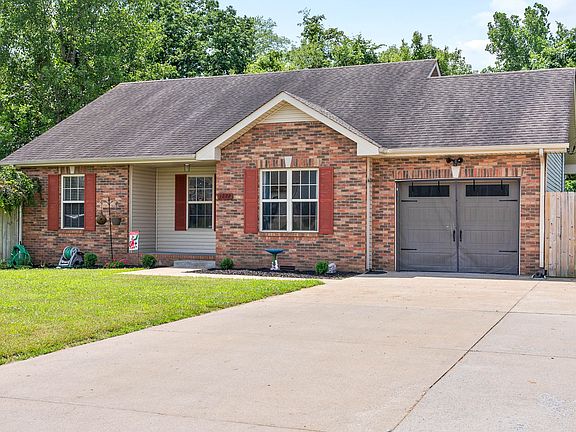 2nd image of 1272 Silver Star Dr
