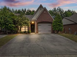 4325 Ashwood Cv, Birmingham, AL 35216
