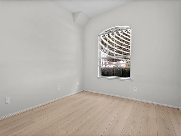 2558 Marufo Vega Dr — Photo 28