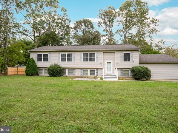6406 Battle Ln, Millville, NJ 08332