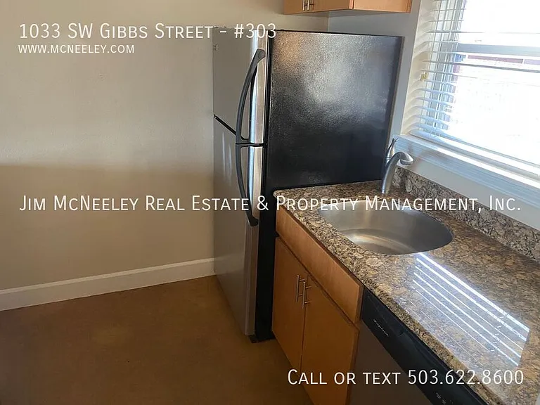 1033 SW Gibbs St #303 — Photo 6