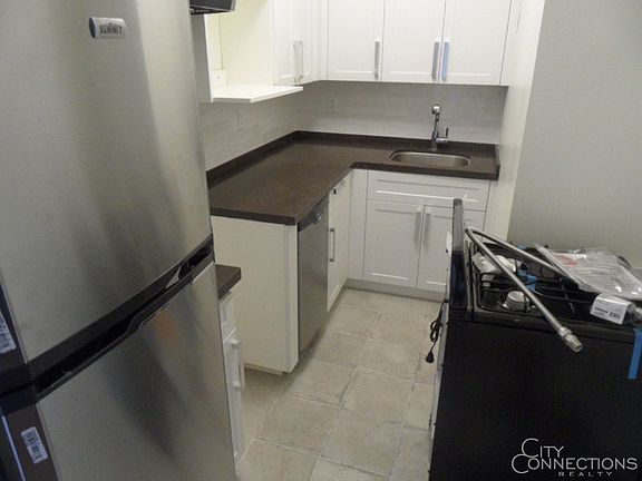 4th image of 106 Fulton St APT 10H