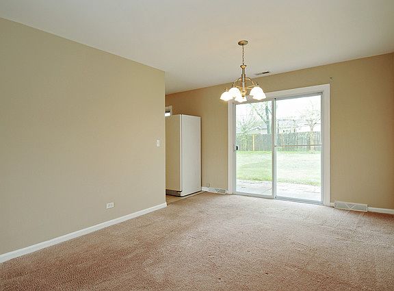 3rd image of 10262 W 151st St