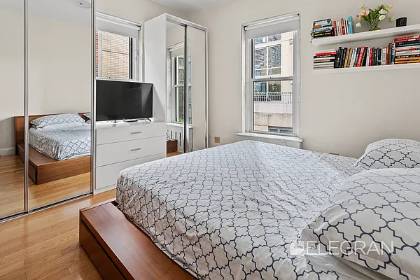 Sold by (Legacy) Elegran | media 5