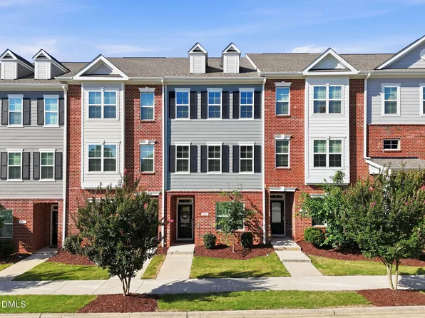 976 Gateway Commons Cir, Wake Forest, NC 27587
