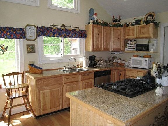 3rd image of 333 N Capital Ave