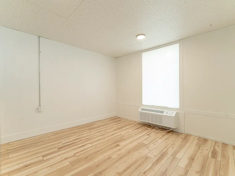 2115 US Highway 79 N #A — Photo 17