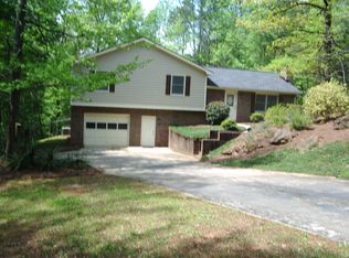1020 Barnett Dr, Athens, GA 30605