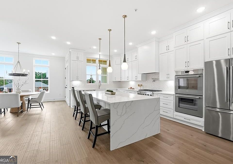 1st image of 531 S Main St #120