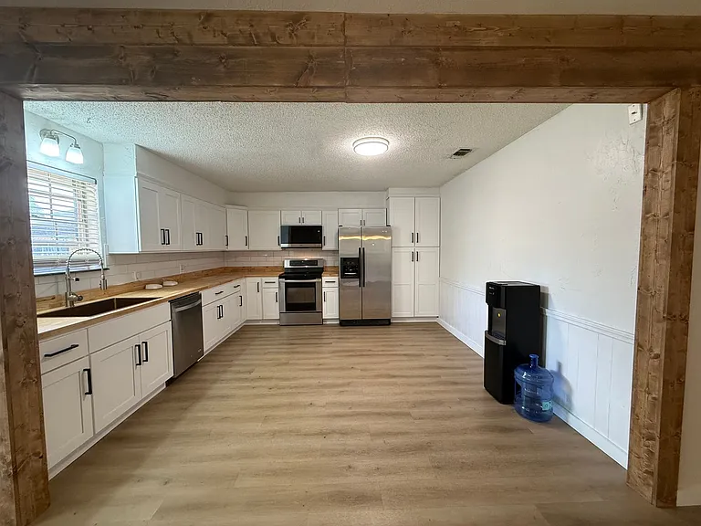 3106 Sierra Dr — Photo 3