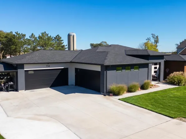 114 Bennett Dr, Lexington, NE 68850
