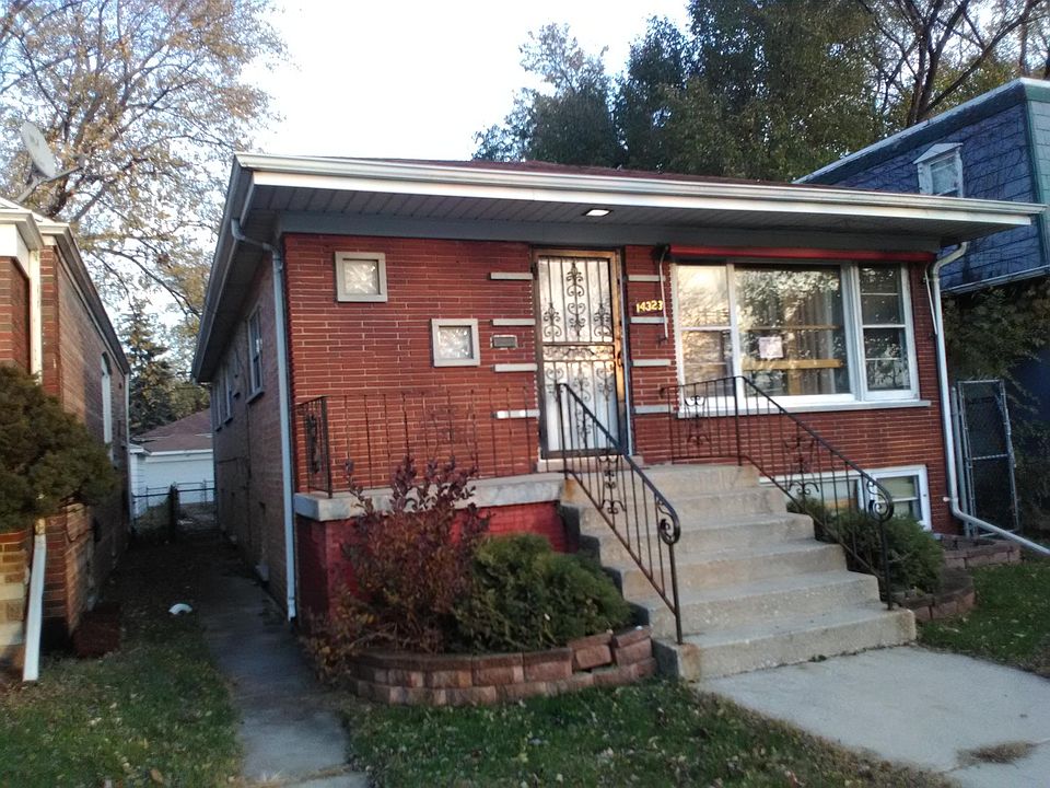 1st image of 14323 S La Salle St