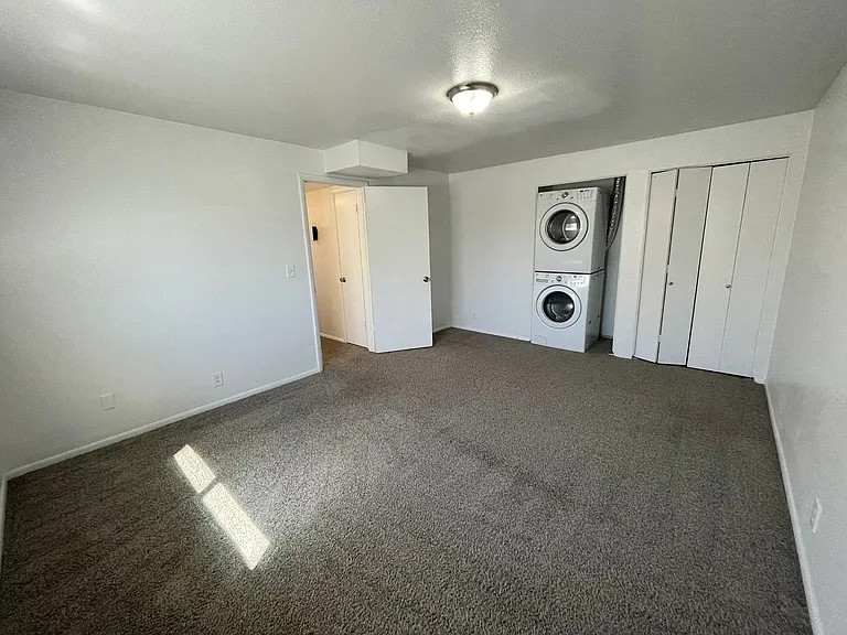 2707 S Adams Street — Photo 14