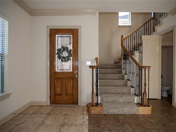 3rd image of 1563 Barksdale Dr