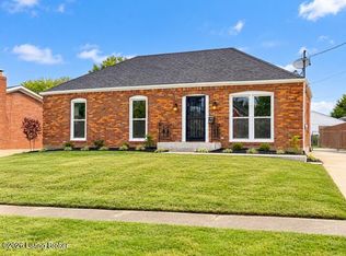 4105 Manner Gate Dr, Louisville, KY 40220