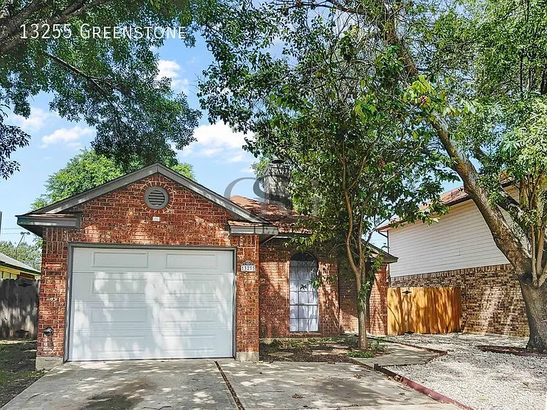 13255 Greenstone — Photo 1