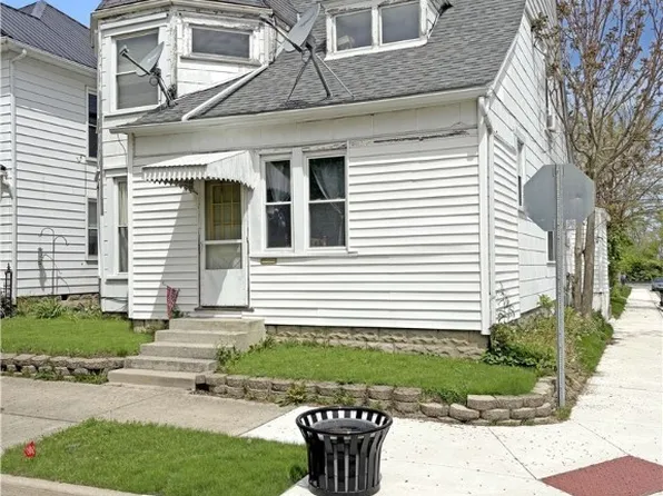 253 E Main St, Versailles, OH 45380