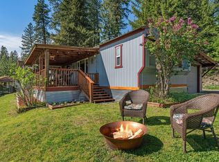 302 School Rd #18, Hope, ID 83836