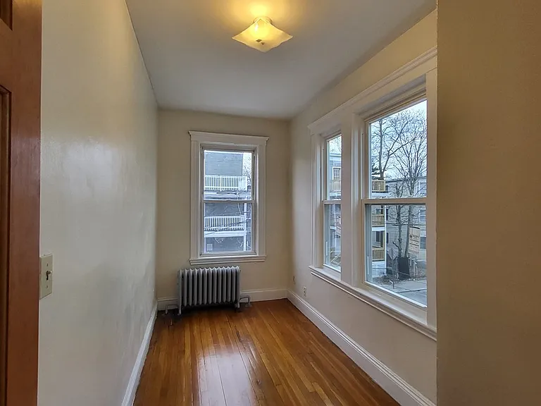 19 Mora St #2 — Photo 7