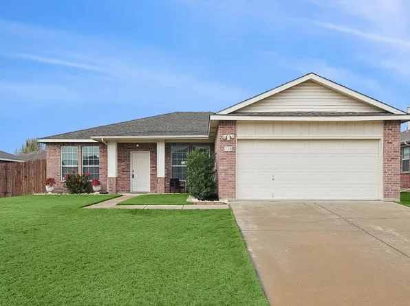 728 Sparrow Dr, Saginaw, TX 76131