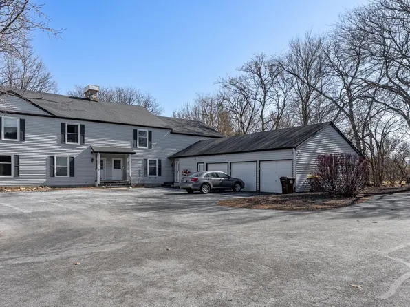 4621 High Point Dr #6, Rockford, IL 61114