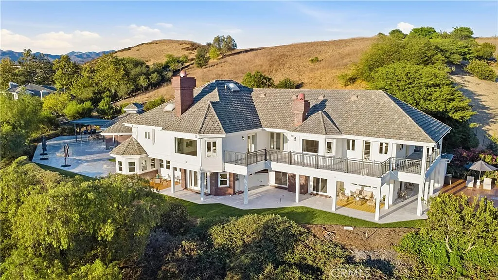 6 bed, 8.5 bath, 7960 sqft, $22,800 — Photo 1