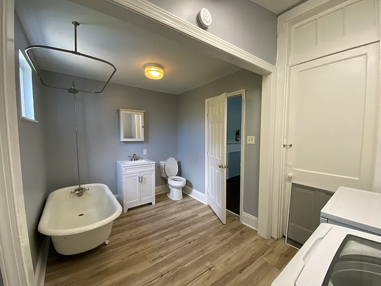 2729 Onzaga St #2729 — Photo 5