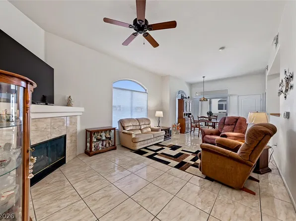 700 Carnegie St APT 3714, Henderson, NV 89052